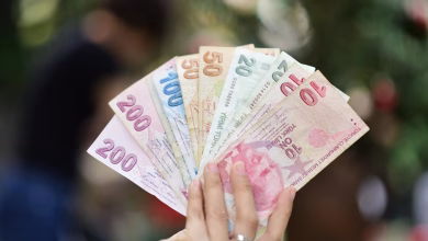 إطلالة بانورامية على إسطنبول مع مضيق البوسفور والجسور التاريخية ومب